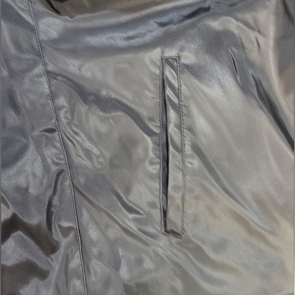 Reversible Black Faux Fur Vest Unbranded M/L Zipper closure slit pockets - Picture 5 of 9